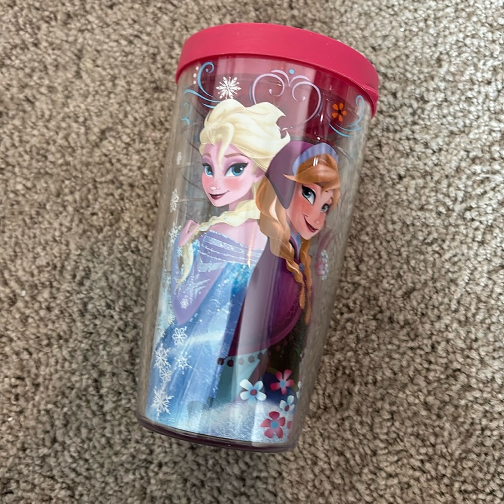 Anna and Elsa Travis cup